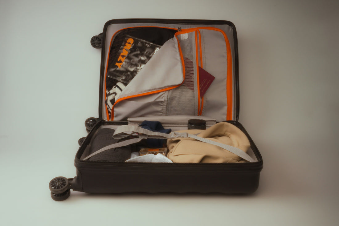[GEARMENT] The "Microfiber Towel Cushion Wrap": How to pack fragile glass wine bottles or souvenirs in checked luggage without bubble wrap
