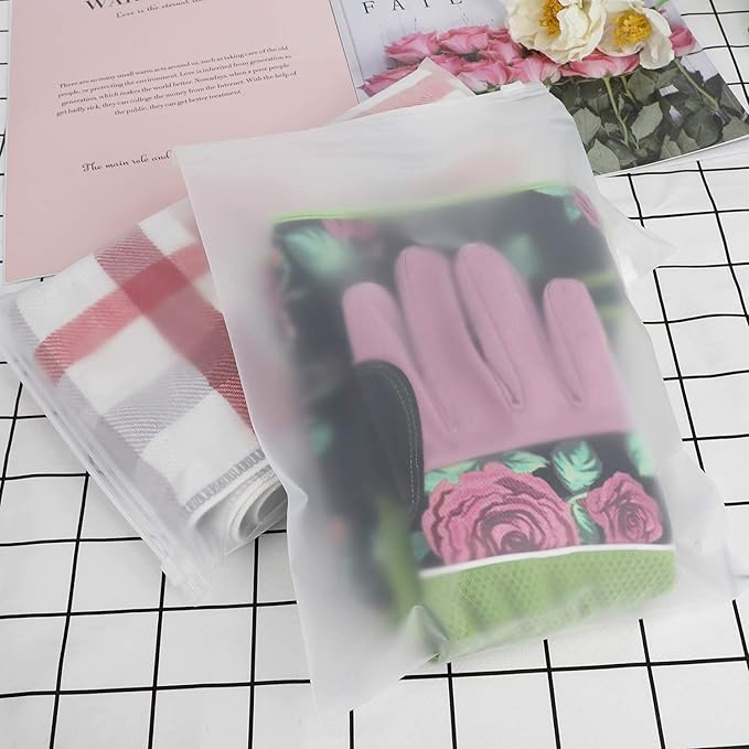 Plastic Bags for Small Business, 100pcs 8x12 inch Heavy Duty Bikini Organizer Bags Swimsuit Bags T Shirt Bags, Mailing Bags Clear Poly Bags for Shipping Bra Underwear Panties Leggings