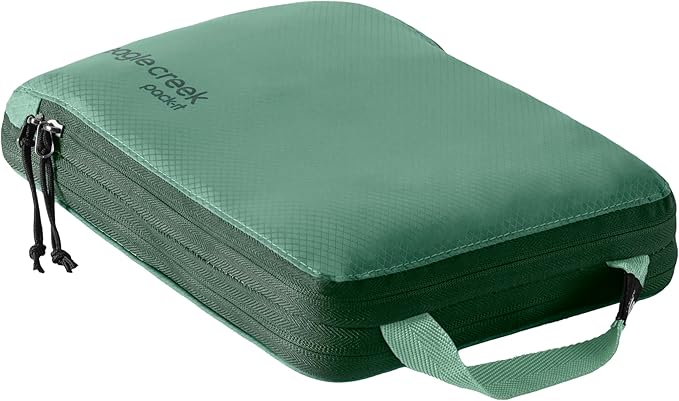 Eagle Creek Pack-It Isolate Compression Cube - Compression Packing Cubes for Optimizing Luggage Space - Convenient Top Handle - Self Repairing Zippers - Small - Willow Green
